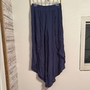 Sozy Clementine Flowy Navy Blue Pants